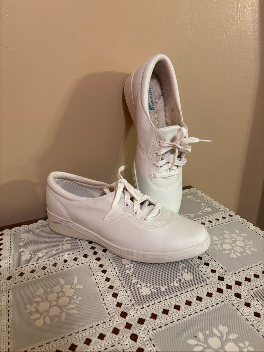 Keds White Low-Top Lace-Up Women's Sneakers